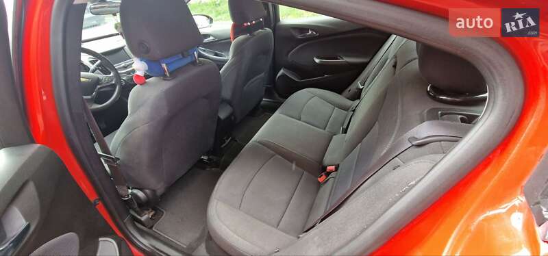 Седан Chevrolet Cruze 2017 в Ужгороді