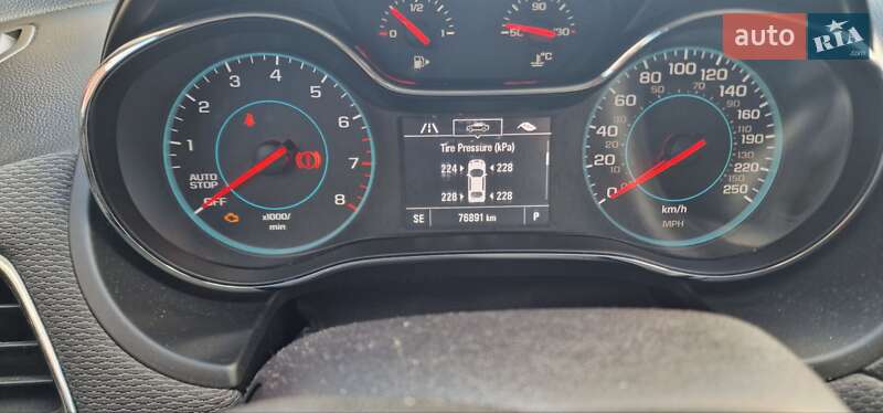 Седан Chevrolet Cruze 2017 в Ужгороді