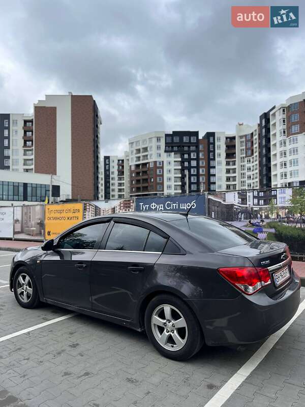 Седан Chevrolet Cruze 2013 в Ізмаїлі
