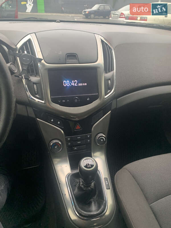 Седан Chevrolet Cruze 2013 в Киеве фото 15 Седан Chevrolet Cruze 2013 в Киеве