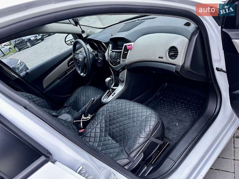 Седан Chevrolet Cruze 2015 в Вінниці
