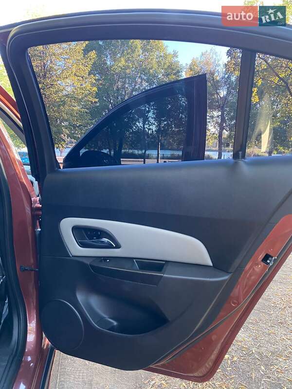 Седан Chevrolet Cruze 2012 в Кривому Розі фото 5 Седан Chevrolet Cruze 2012 в Кривому Розі