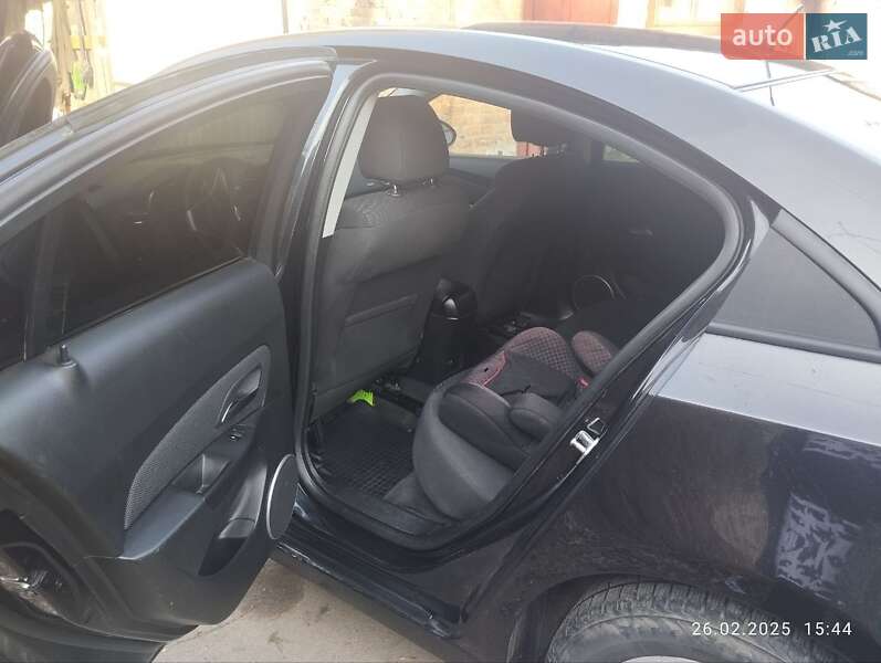 Седан Chevrolet Cruze 2011 в Тульчині