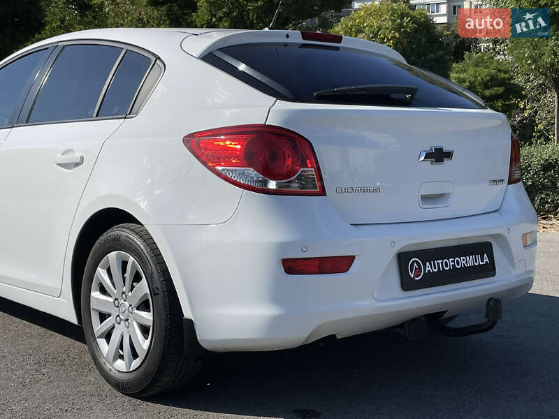 Хэтчбек Chevrolet Cruze 2014 в Киеве фото 7 Хэтчбек Chevrolet Cruze 2014 в Киеве