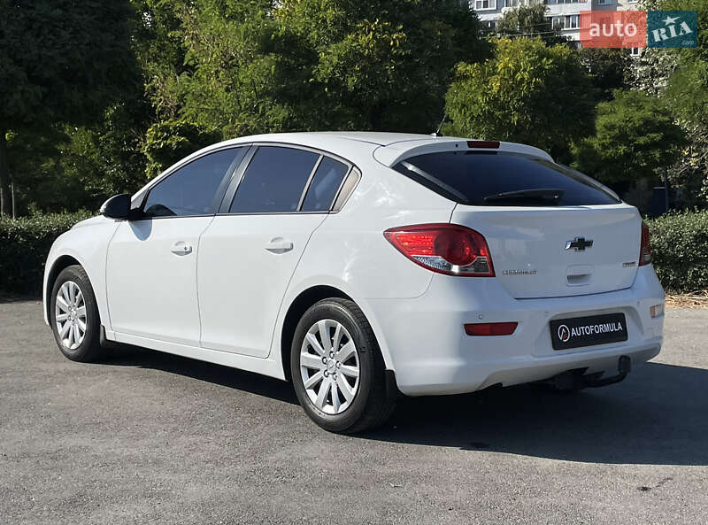 Хэтчбек Chevrolet Cruze 2014 в Киеве фото 6 Хэтчбек Chevrolet Cruze 2014 в Киеве