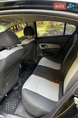 Седан Chevrolet Cruze 2011 в 