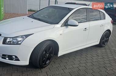 Хетчбек Chevrolet Cruze 2011 в Луцьку