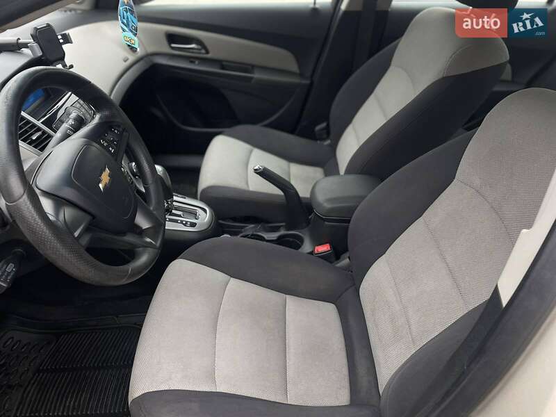 Седан Chevrolet Cruze 2014 в Дніпрі фото 12 Седан Chevrolet Cruze 2014 в Дніпрі