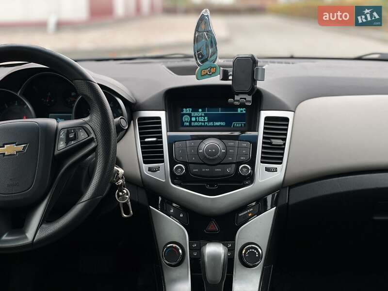 Седан Chevrolet Cruze 2014 в Дніпрі фото 18 Седан Chevrolet Cruze 2014 в Дніпрі