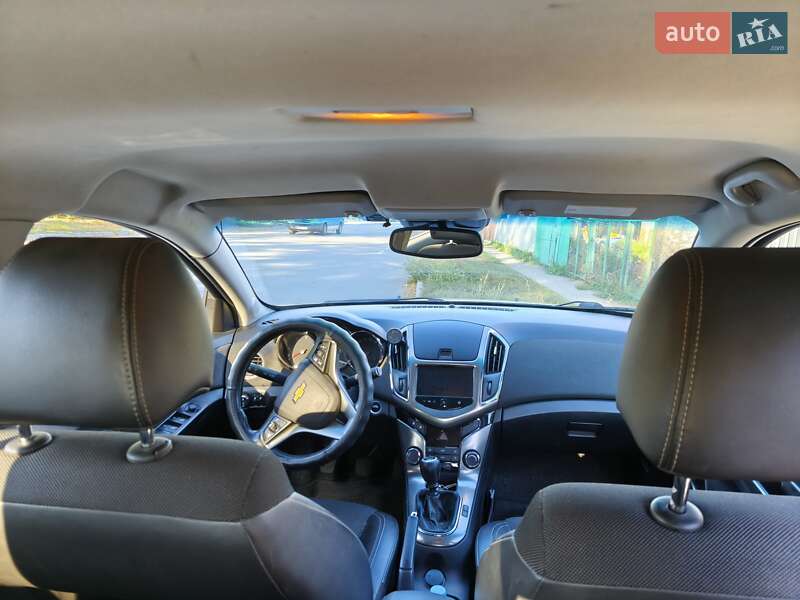 Хэтчбек Chevrolet Cruze 2013 в Полтаве