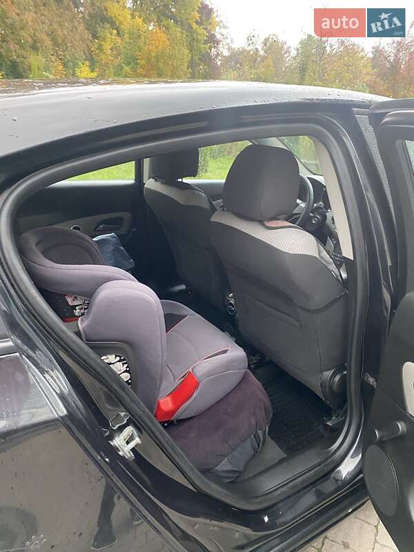 Хетчбек Chevrolet Cruze 2012 в Львові