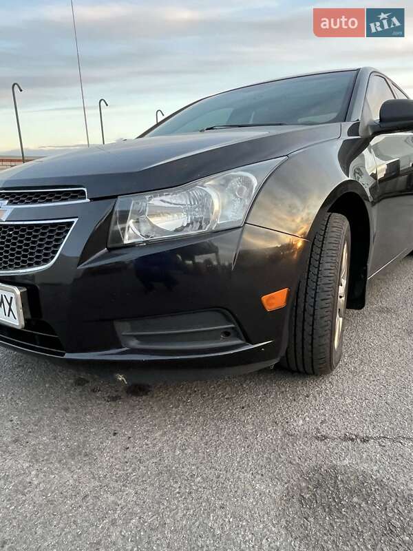 Седан Chevrolet Cruze 2011 в Харькове