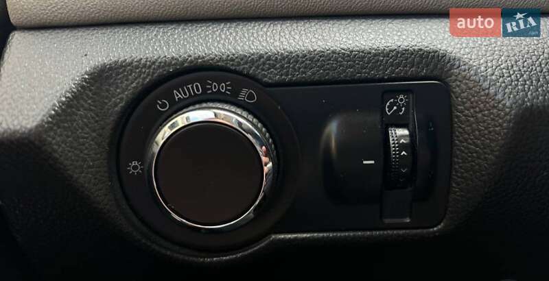 Седан Chevrolet Cruze 2012 в Кривом Роге фото 5 Седан Chevrolet Cruze 2012 в Кривом Роге