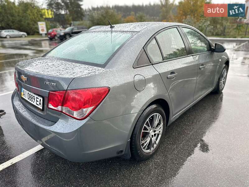 Седан Chevrolet Cruze 2012 в Киеве фото 4 Седан Chevrolet Cruze 2012 в Киеве
