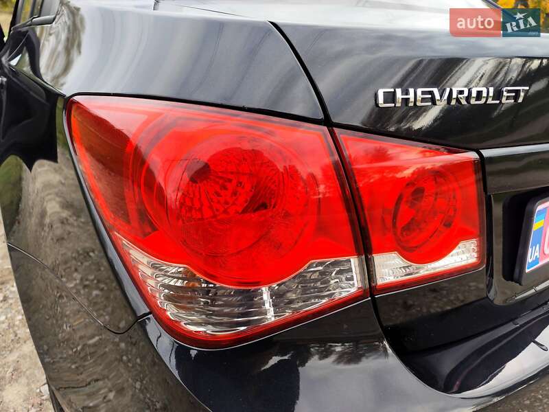 Седан Chevrolet Cruze 2009 в Киеве фото 13 Седан Chevrolet Cruze 2009 в Киеве