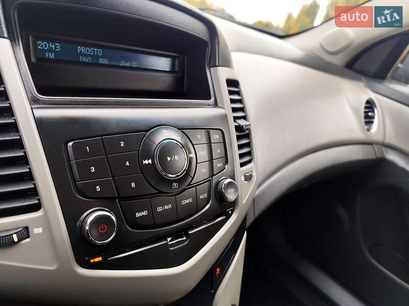 Седан Chevrolet Cruze 2009 в Киеве фото 24 Седан Chevrolet Cruze 2009 в Киеве
