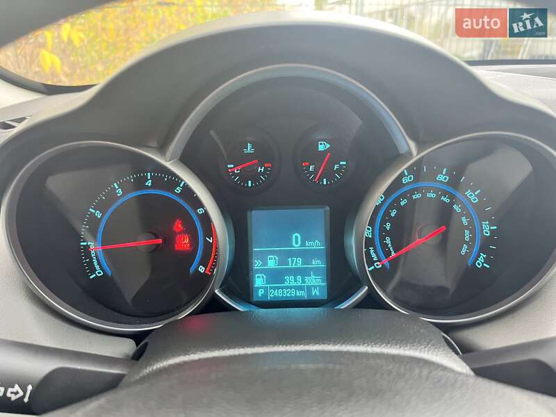 Седан Chevrolet Cruze 2011 в Харкові