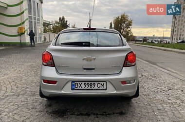 Хэтчбек Chevrolet Cruze 2012 в 