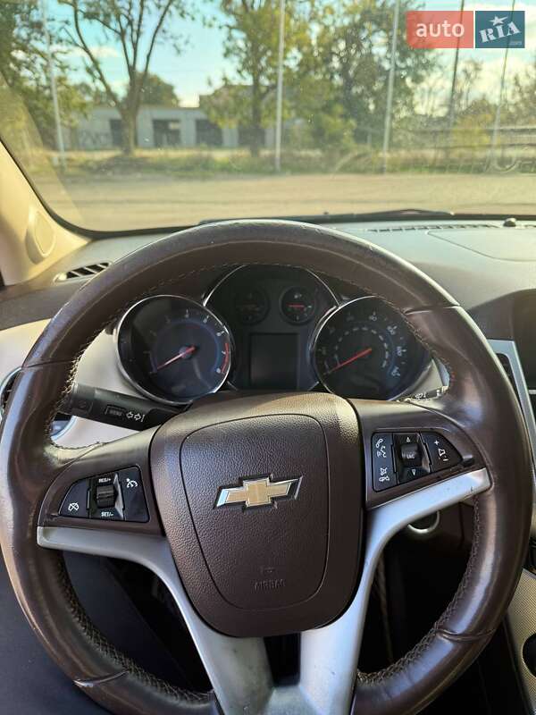 Седан Chevrolet Cruze 2012 в Одессе фото 8 Седан Chevrolet Cruze 2012 в Одессе