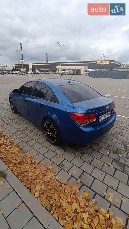 Седан Chevrolet Cruze 2009 в Черкасах