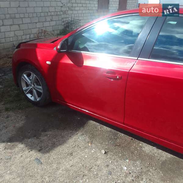Седан Chevrolet Cruze 2013 в Чернігові