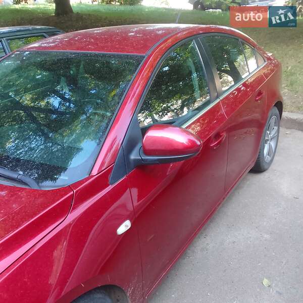 Седан Chevrolet Cruze 2013 в Чернігові