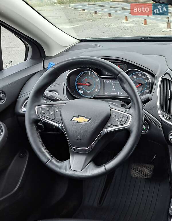 Седан Chevrolet Cruze 2016 в Киеве
