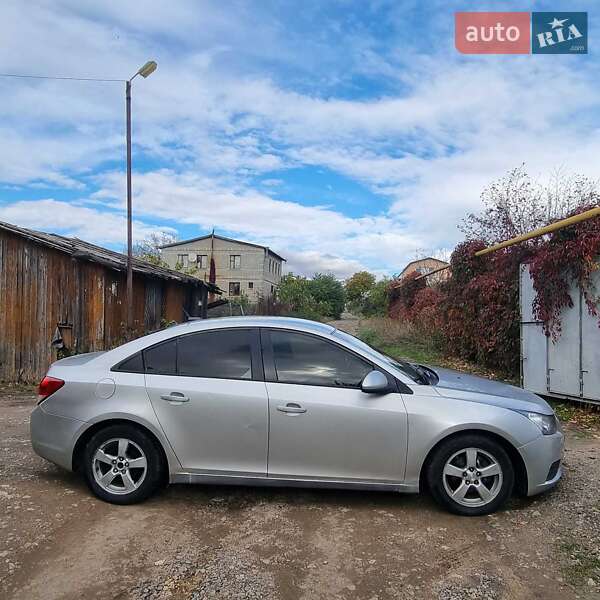 Седан Chevrolet Cruze 2014 в Одессе фото 10 Седан Chevrolet Cruze 2014 в Одессе