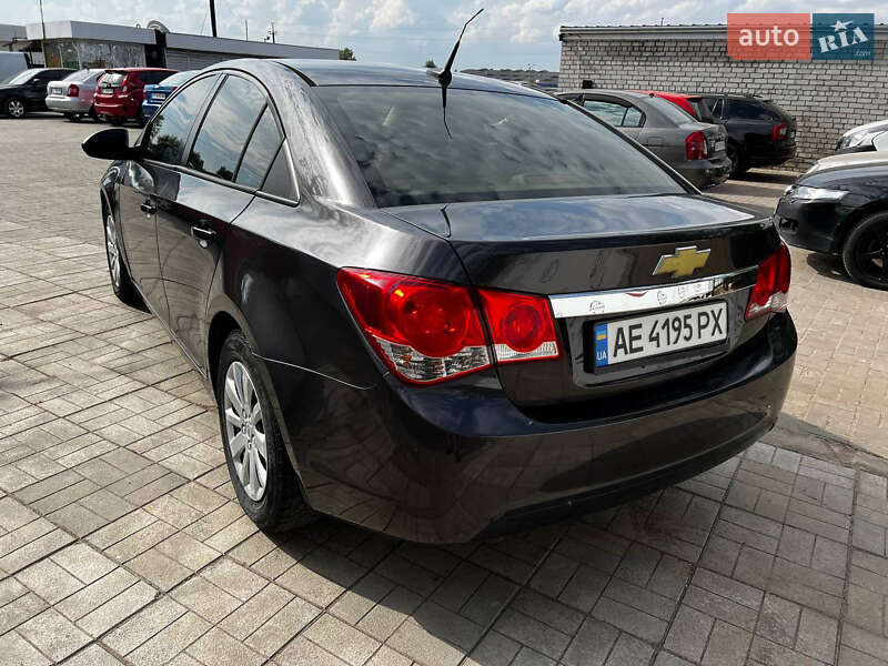 Седан Chevrolet Cruze 2014 в Днепре