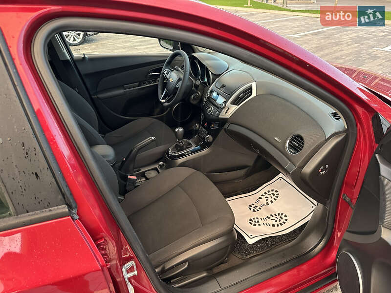 Универсал Chevrolet Cruze 2013 в Луцке фото 81 Универсал Chevrolet Cruze 2013 в Луцке