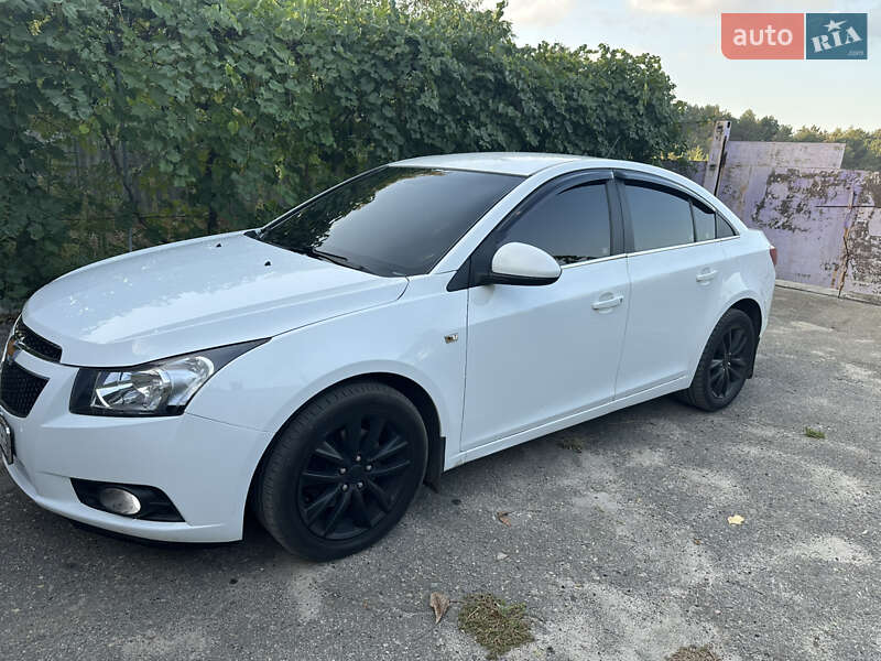Седан Chevrolet Cruze 2010 в Каменском