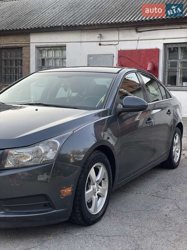 Седан Chevrolet Cruze 2013 в Полтаві