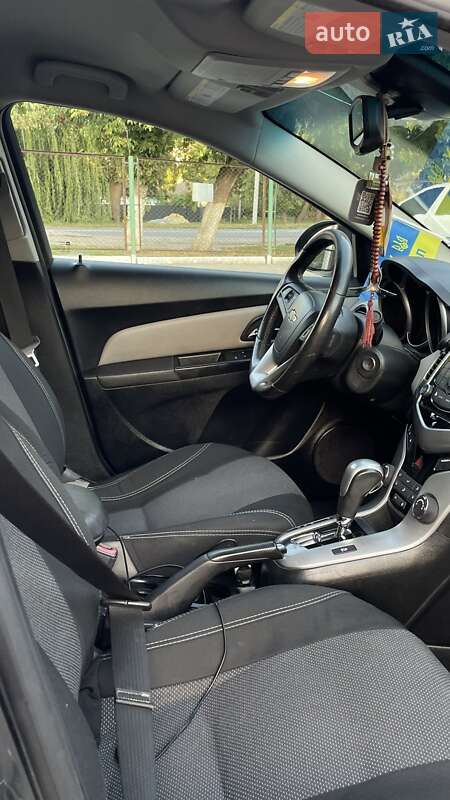 Седан Chevrolet Cruze 2013 в Полтаві