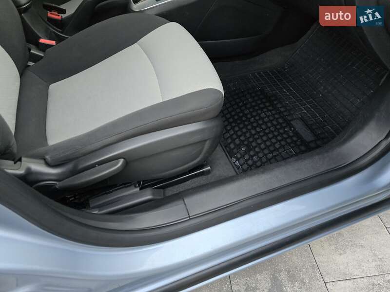 Седан Chevrolet Cruze 2011 в Ивано-Франковске