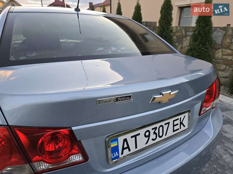 Седан Chevrolet Cruze 2011 в Ивано-Франковске