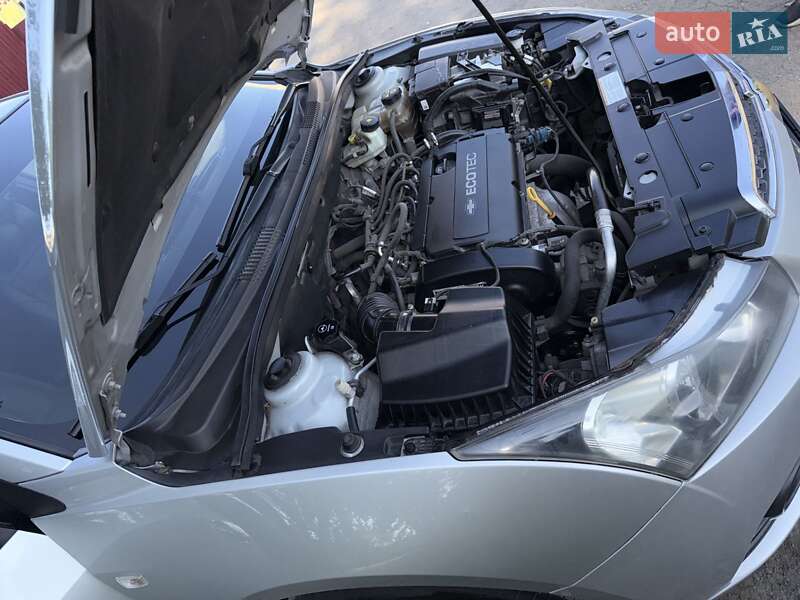 Седан Chevrolet Cruze 2011 в Днепре фото 24 Седан Chevrolet Cruze 2011 в Днепре