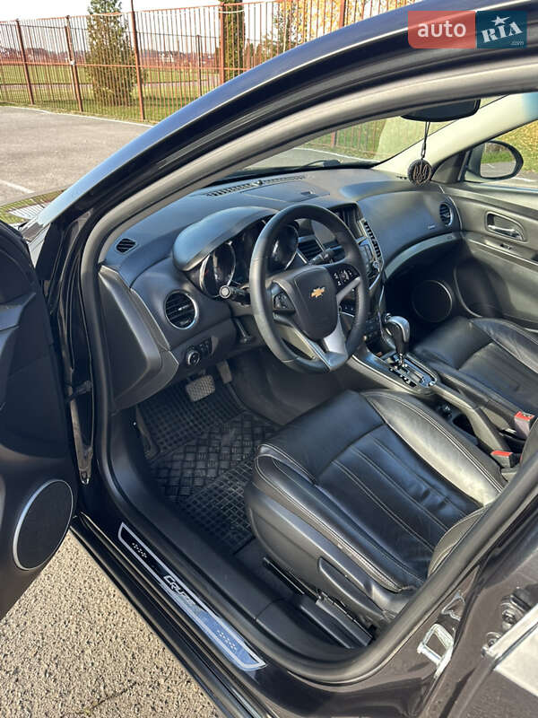 Седан Chevrolet Cruze 2013 в Луцке