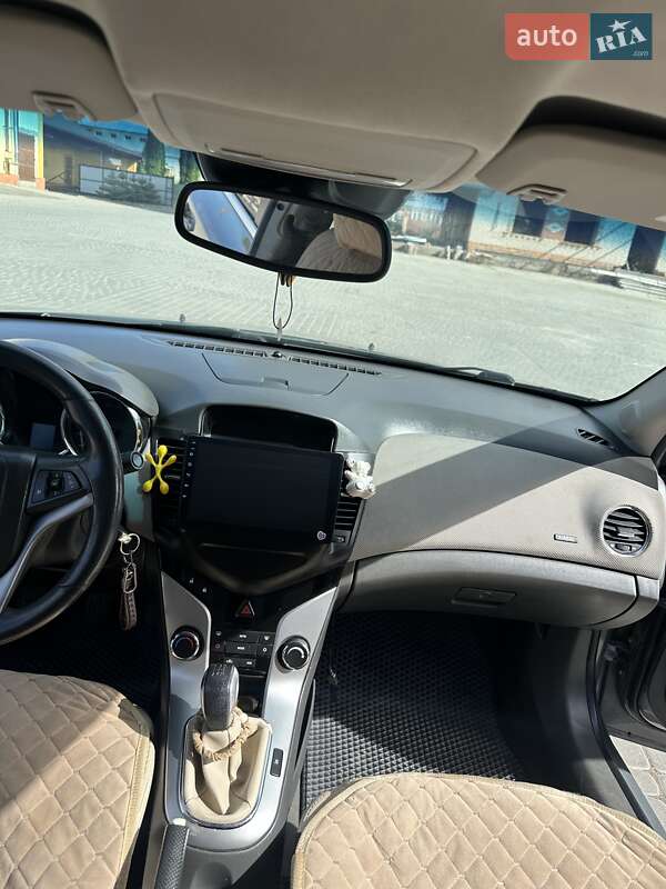 Седан Chevrolet Cruze 2009 в Іллінцях