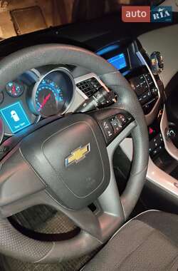 Седан Chevrolet Cruze 2015 в Харькове