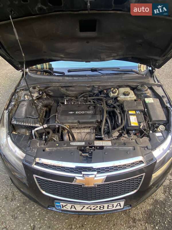 Седан Chevrolet Cruze 2011 в Киеве фото 10 Седан Chevrolet Cruze 2011 в Киеве