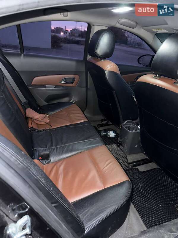 Седан Chevrolet Cruze 2009 в Виннице