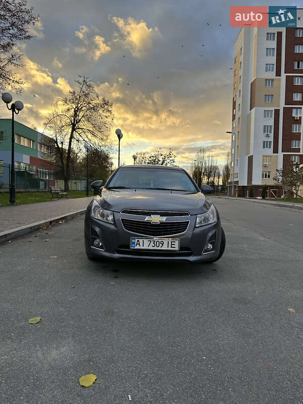 Седан Chevrolet Cruze 2014 в Киеве