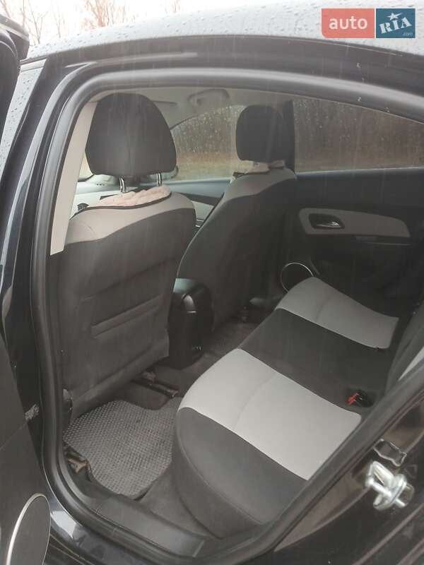 Седан Chevrolet Cruze 2011 в Кельменцах фото 6 Седан Chevrolet Cruze 2011 в Кельменцах