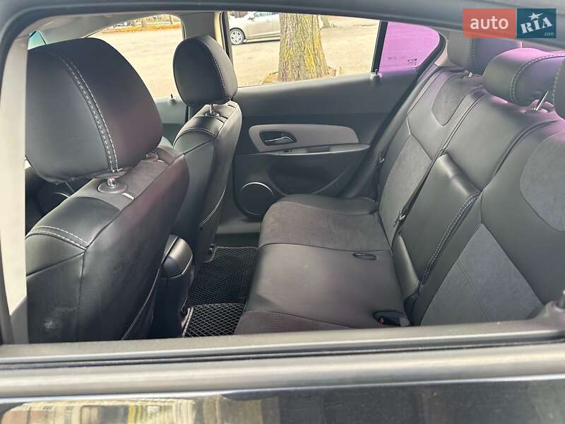 Седан Chevrolet Cruze 2009 в Тернополе