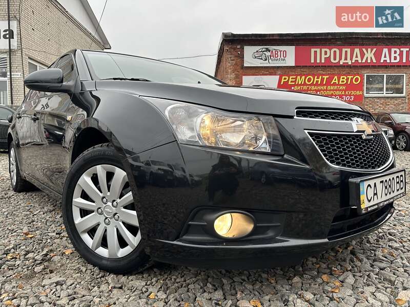 Седан Chevrolet Cruze 2010 в Смеле