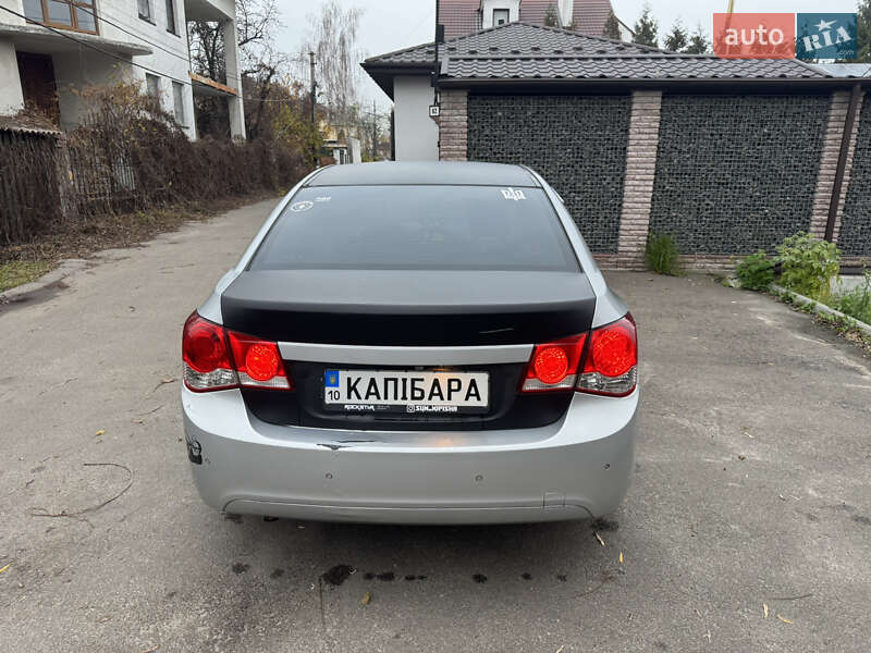 Седан Chevrolet Cruze 2009 в Киеве фото 12 Седан Chevrolet Cruze 2009 в Киеве