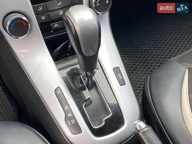 Седан Chevrolet Cruze 2013 в Києві фото 19 Седан Chevrolet Cruze 2013 в Києві