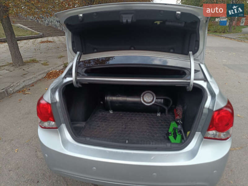 Седан Chevrolet Cruze 2014 в Кам'янському фото 4 Седан Chevrolet Cruze 2014 в Кам'янському