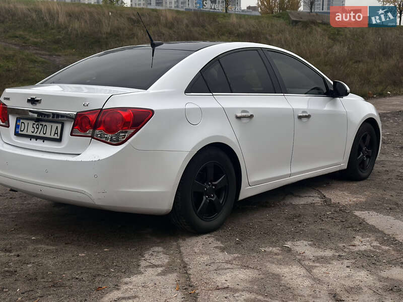 Седан Chevrolet Cruze 2012 в Киеве