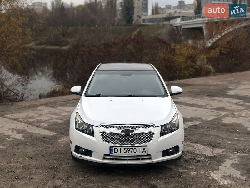 Седан Chevrolet Cruze 2012 в Киеве